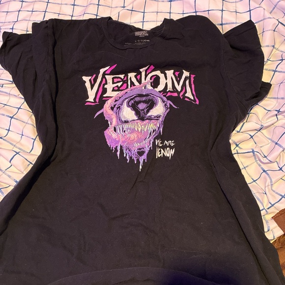 Venom Graphic Tee in Black and Purple - Picture 1 of 1